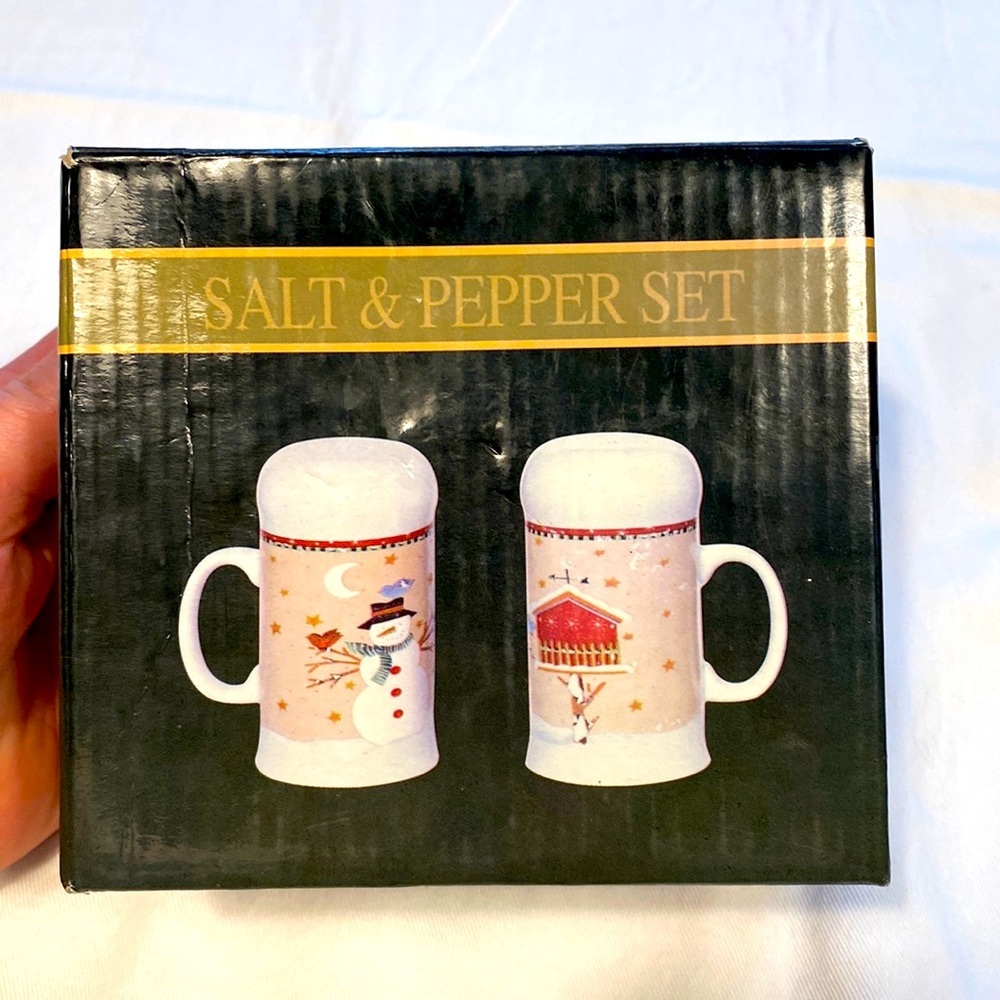 Christmas New Salt And Pepper Shaker Set